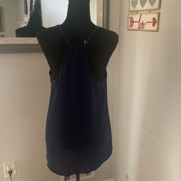 NWOT size M embroidered design t back - Picture 6 of 8